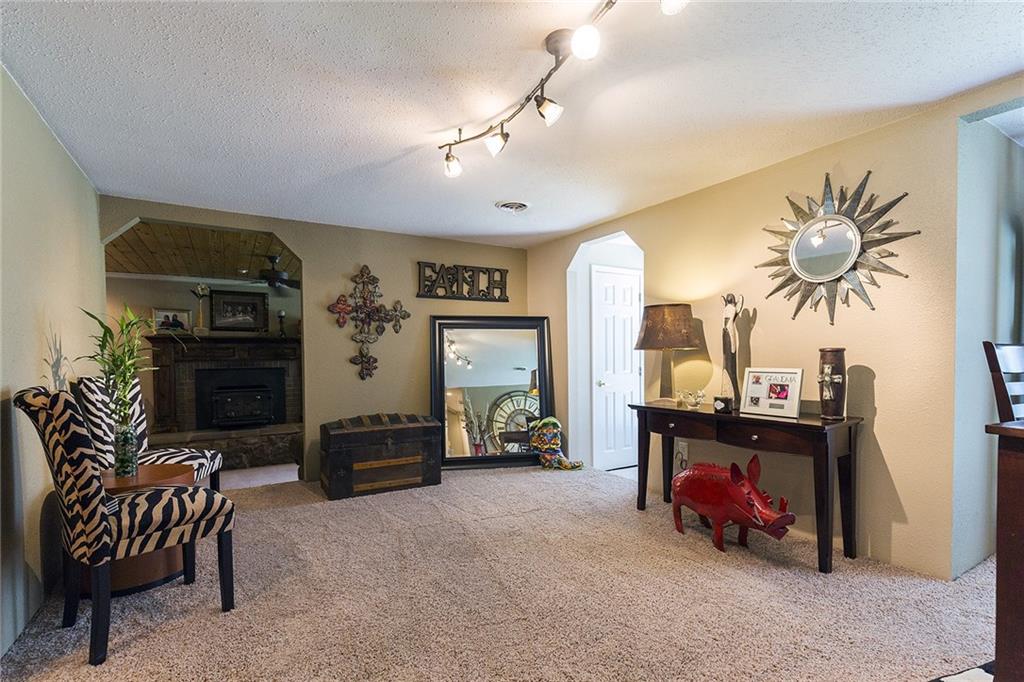 6018 E Guy Terry Rd, Springdale, AR 72764 photo 4