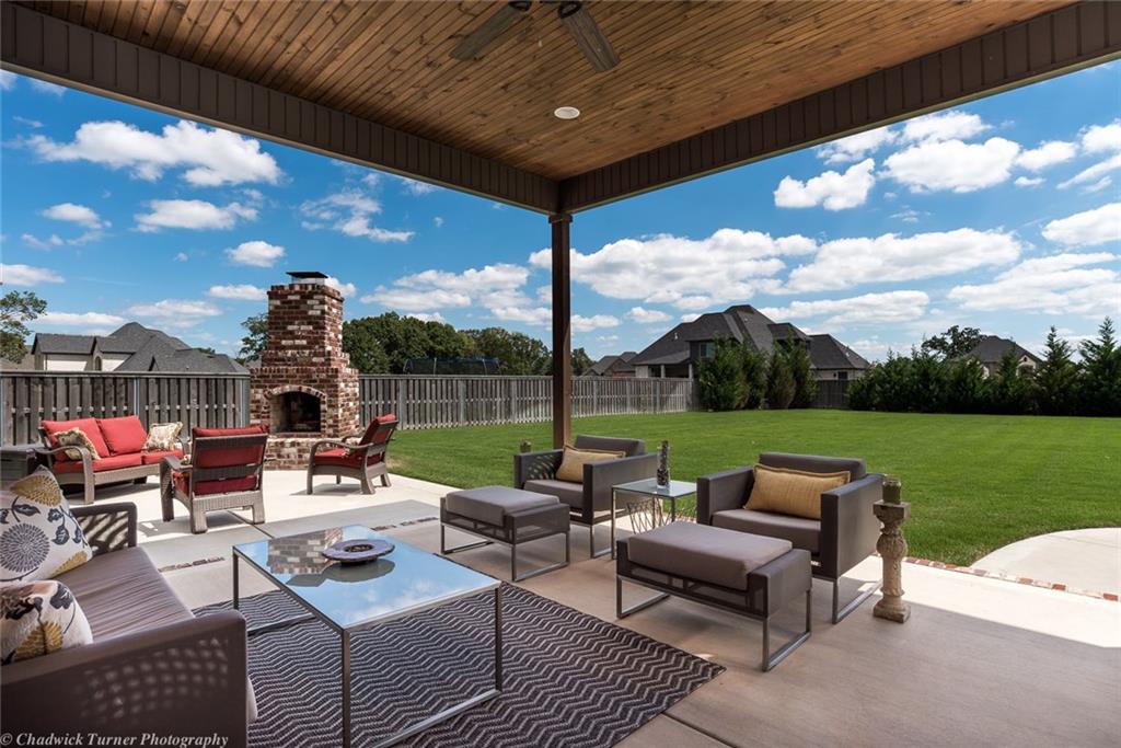 3140 Oak Tree Dr, Centerton, AR 72719 photo 2