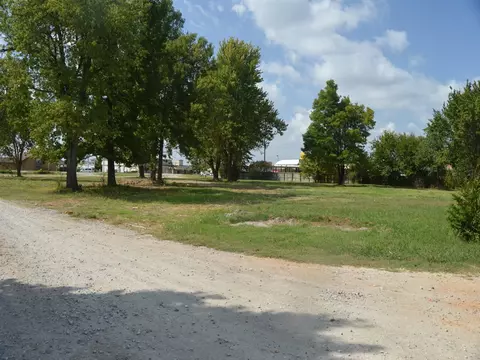 1360 Robinson Ave, Springdale, AR 72764 photo 5