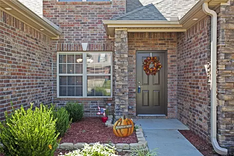 121 Devonshire Ave, Lowell, AR 72745 photo 3