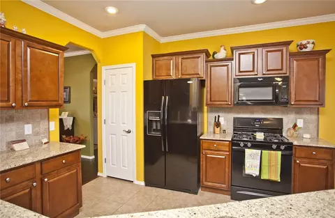 121 Devonshire Ave, Lowell, AR 72745 photo 6