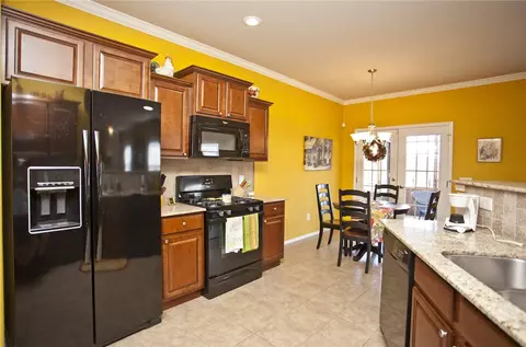 121 Devonshire Ave, Lowell, AR 72745 photo 7