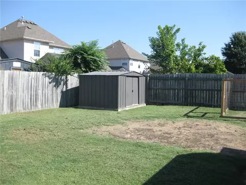 3433 Eaglecrest Cir, Springdale, AR 72762 photo 2