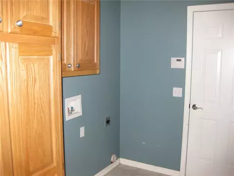 3433 Eaglecrest Cir, Springdale, AR 72762 photo 9