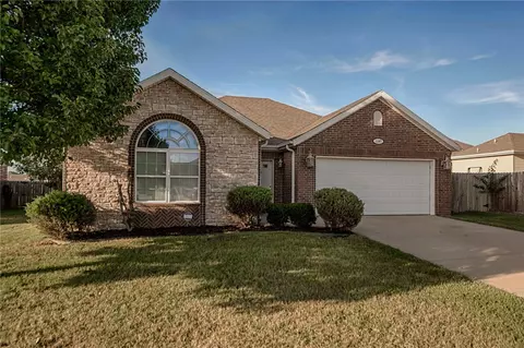1187 Apache Trl, Springdale, AR 72764 photo 2