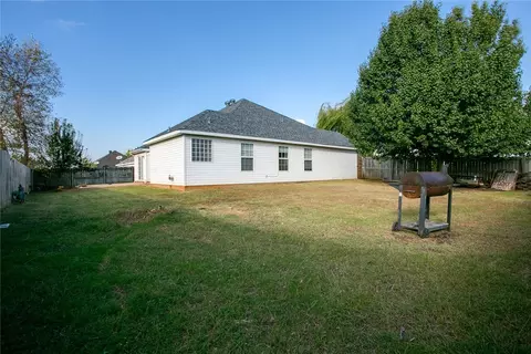 614 Emerald St, Lowell, AR 72745 photo 24