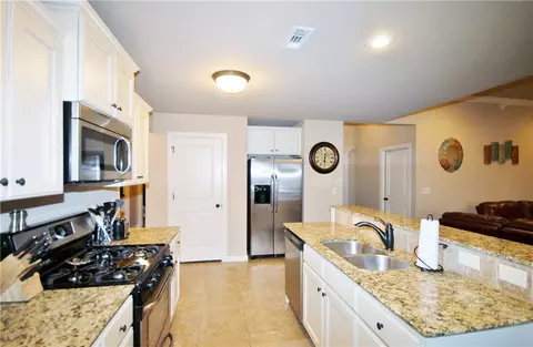 581 Lancaster Rd, Centerton, AR 72719 photo 4