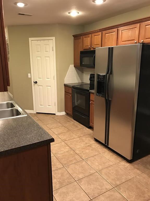 661 Walker St, Centerton, AR 72719 photo 8