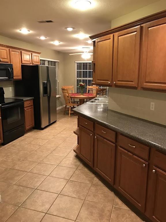 661 Walker St, Centerton, AR 72719 photo 11