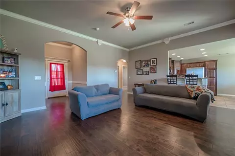 106 Peyton St, Lowell, AR 72745 photo 5