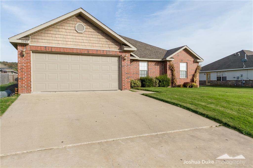 3393 Grayson Ln, Springdale, AR 72764 photo 2