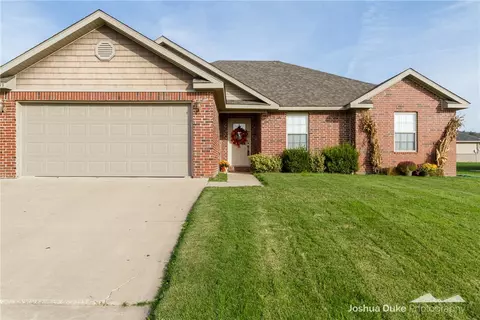 3393 Grayson Ln, Springdale, AR 72764 photo 1