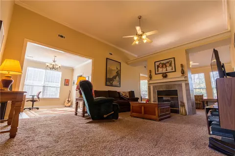 2930 Eaglecrest Cir, Springdale, AR 72762 photo 4