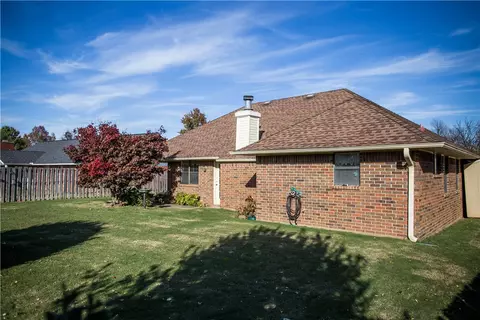 210 Bluff Dr, Lowell, AR 72745 photo 28