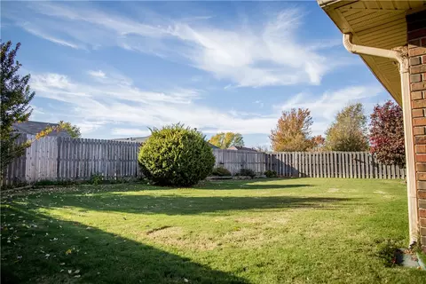 210 Bluff Dr, Lowell, AR 72745 photo 29