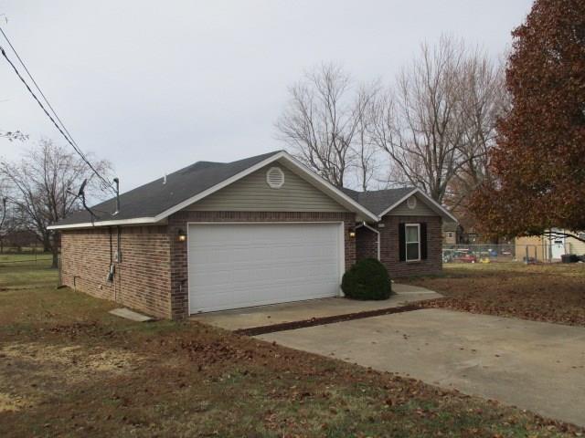 409 Stapleton Pl, Lincoln, AR 72744 photo 4