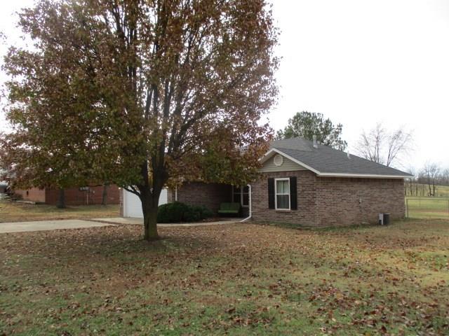 409 Stapleton Pl, Lincoln, AR 72744 photo 3