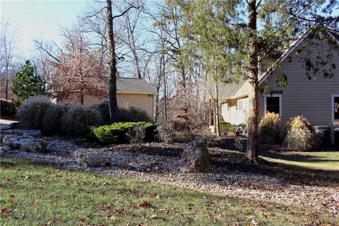 313 Greenwood Dr, Shell Knob, MO 65747 photo 3