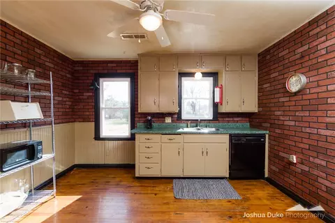389 Old Wire Rd, Springdale, AR 72764 photo 8