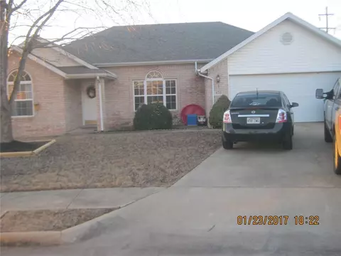 826 Grandy Pl, Lowell, AR 72745 photo 1
