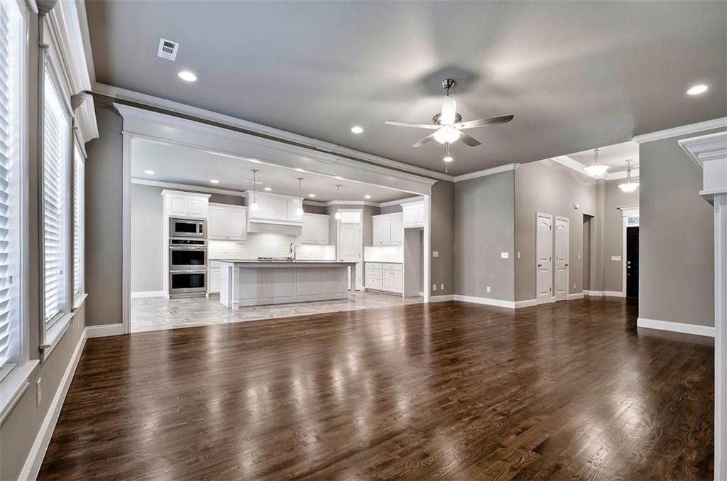 5401 60th Pl, Rogers, AR 72758 photo 4
