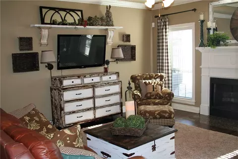 401 Chantilly Ave, Springdale, AR 72764 photo 6