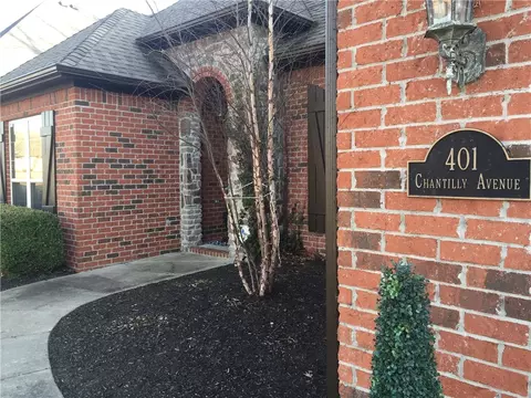 401 Chantilly Ave, Springdale, AR 72764 photo 2
