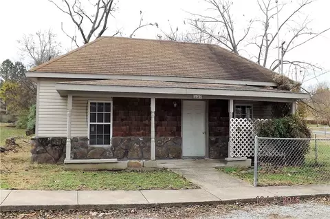 227 Doke St, West Fork, AR 72774 photo 2