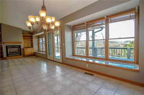 8447 Cedar Ter, Rogers, AR 72756 photo 10