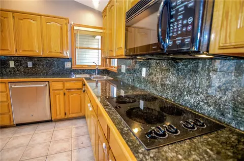 8447 Cedar Ter, Rogers, AR 72756 photo 8