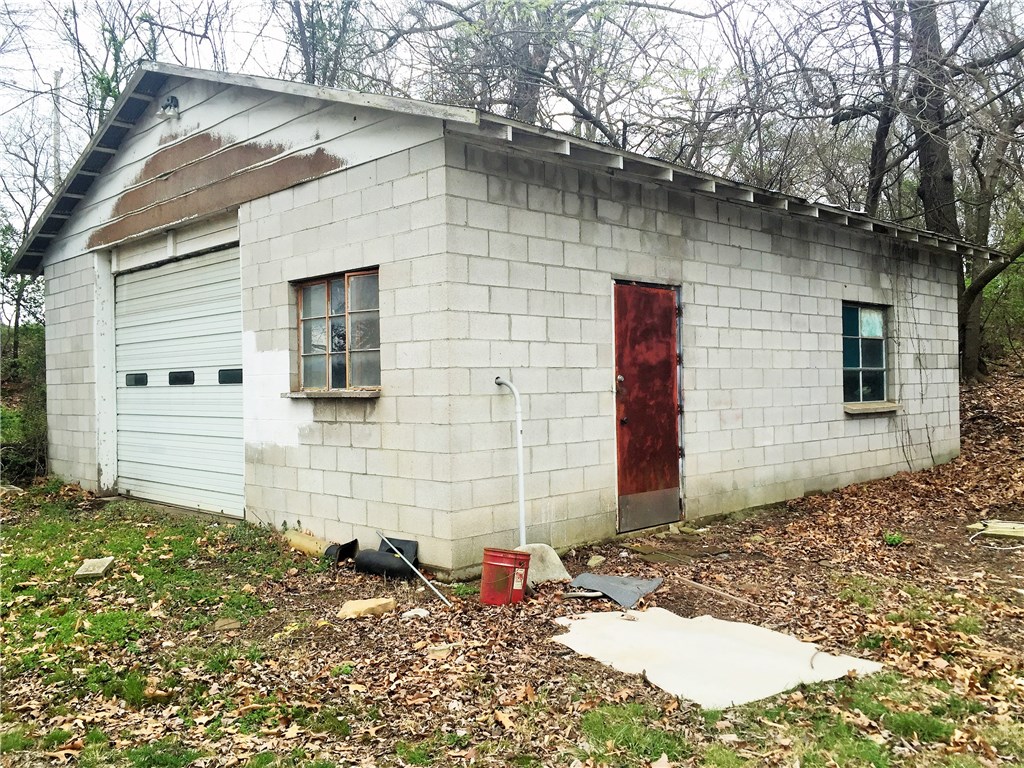 8531 E Brown Rd, Lowell, AR 72745 photo 12