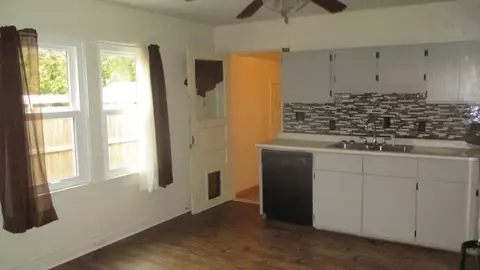 1018 Mill St, Springdale, AR 72764 photo 5