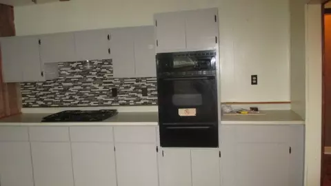 1018 Mill St, Springdale, AR 72764 photo 3