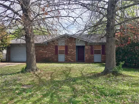 3308 Iola Ave, Fort Smith, AR 72908 photo 1