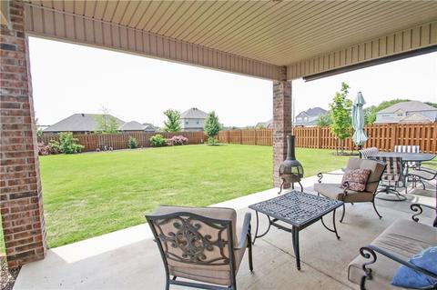 211 Devonshire Ave, Lowell, AR 72745 photo 4