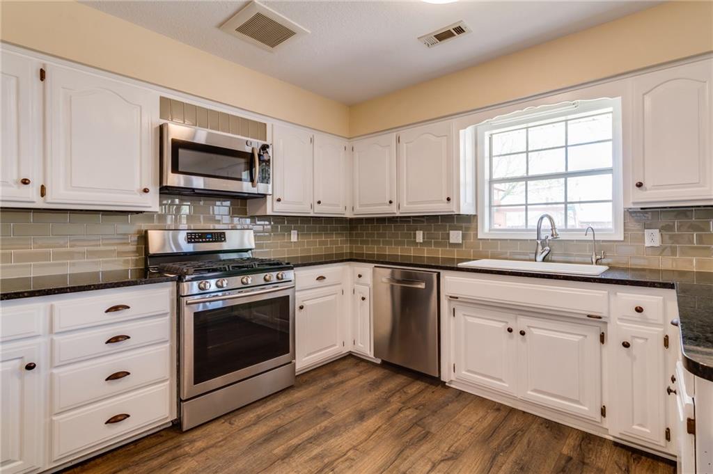 4303 Chapman Ave, Springdale, AR 72762 photo 10