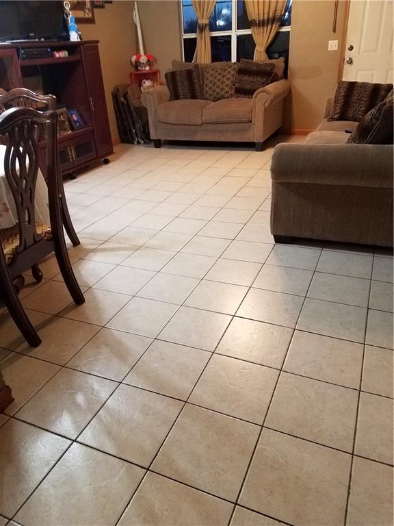 2139 Harry St, Springdale, AR 72764 photo 5