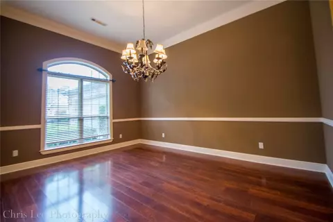 219 Chantilly Ave, Springdale, AR 72764 photo 5