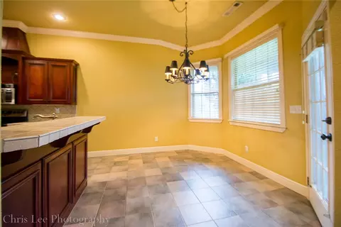 219 Chantilly Ave, Springdale, AR 72764 photo 12