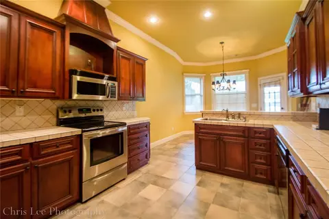 219 Chantilly Ave, Springdale, AR 72764 photo 8