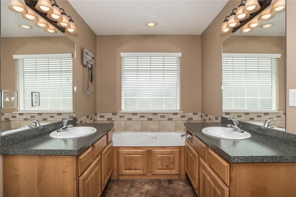 311 Mckissick Spring Rd, Centerton, AR 72719 photo 5