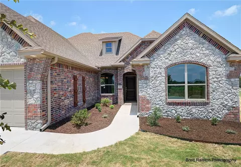1202 Bradley, Centerton, AR 72719 photo 3