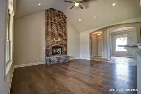 1202 Bradley, Centerton, AR 72719 photo 5