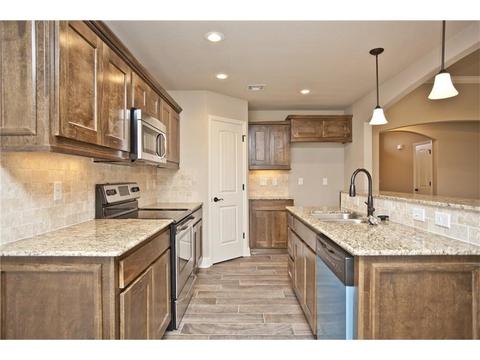 2071 Eagle Dr, Pea Ridge, AR 72751 photo 2