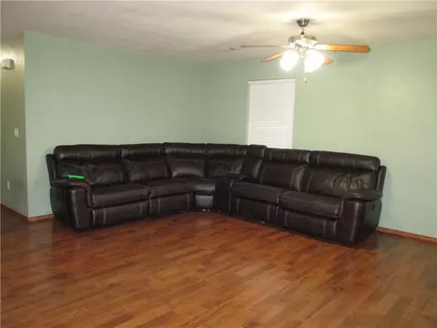 1352 Tolleson Loop, Springdale, AR 72764 photo 3