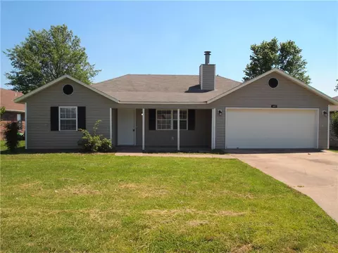 403 Thompson St, Centerton, AR 72719 photo 1