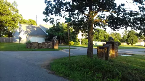1796 Robin Rd, Jay, OK 74346 photo 3
