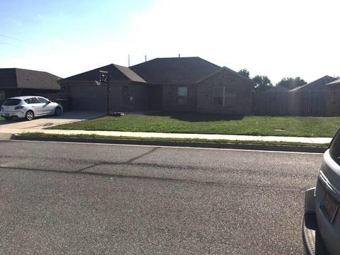 140 Willow Dr, Centerton, AR 72719 photo 1