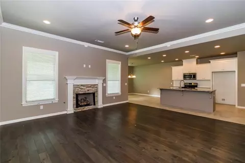 301 Cisterna Dr, Centerton, AR 72719 photo 4