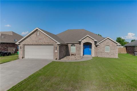 203 Dawn Dr, Centerton, AR 72719 photo 1